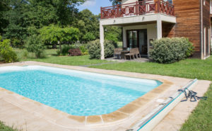 Garten mit eigenem Pool