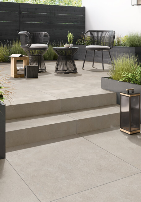 Terrasse mit Keramik Fliesen